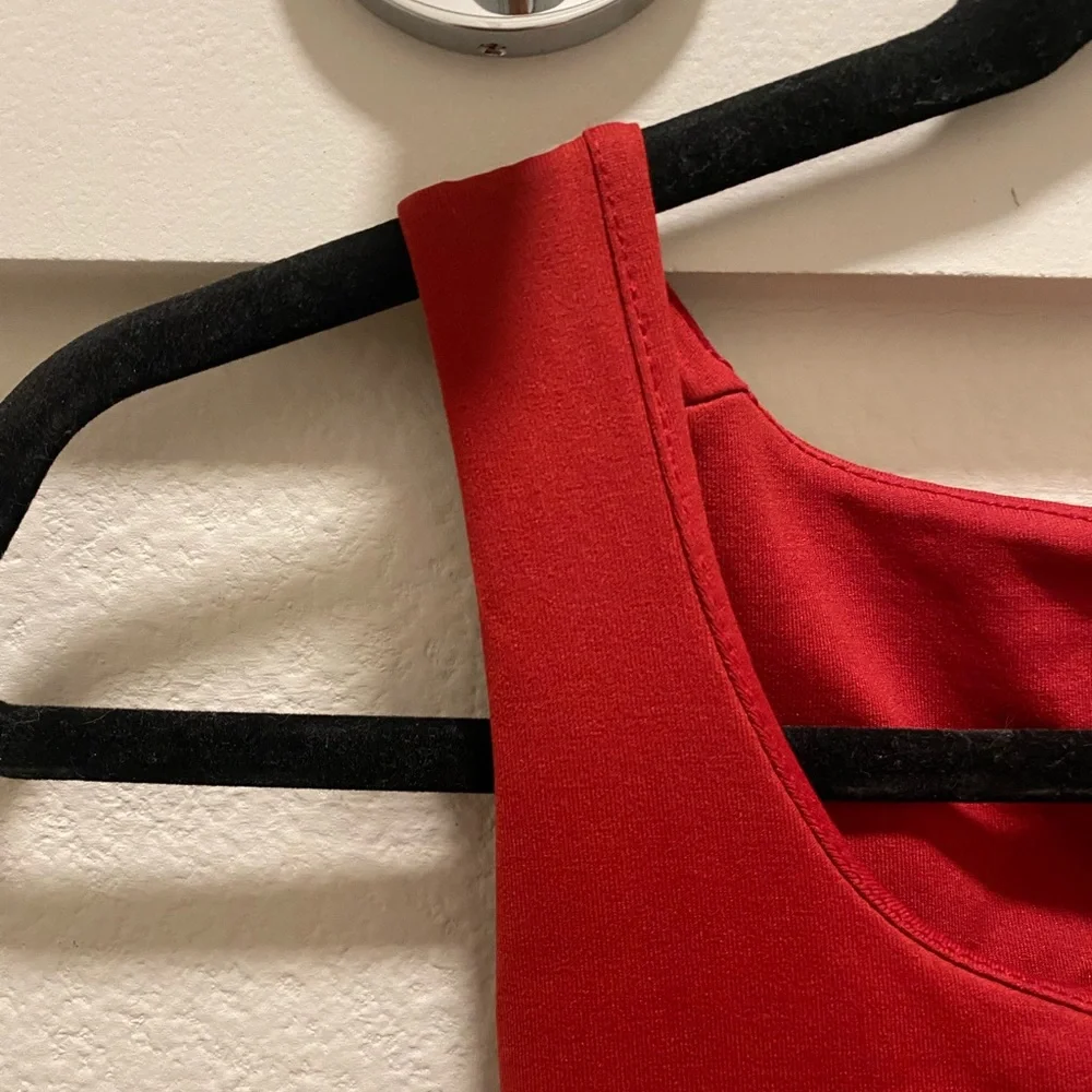 Red Tank - Picture 2 of 2